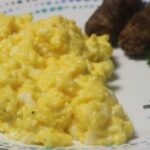 Low Carb Cheesy Eggs