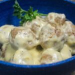 Slow Cooker Swedish Meatballs